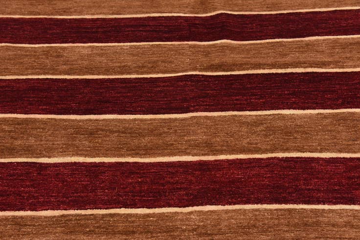 Detail image of 5' 8 x 7' 9 Hand Knotted Modern Ziegler Oriental Rug