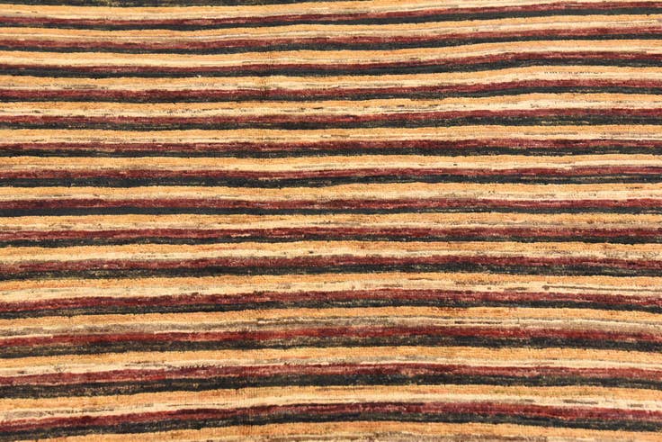 Detail image of 4' 9 x 6' 9 Hand Knotted Modern Ziegler Rug