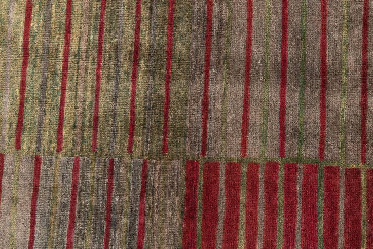 Detail image of 6' 8 x 9' 10 Hand Knotted Modern Ziegler Rug