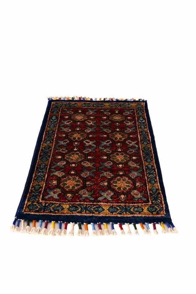 Detail image of 1' 5 x 2' Hand Knotted Modern Ziegler Rug