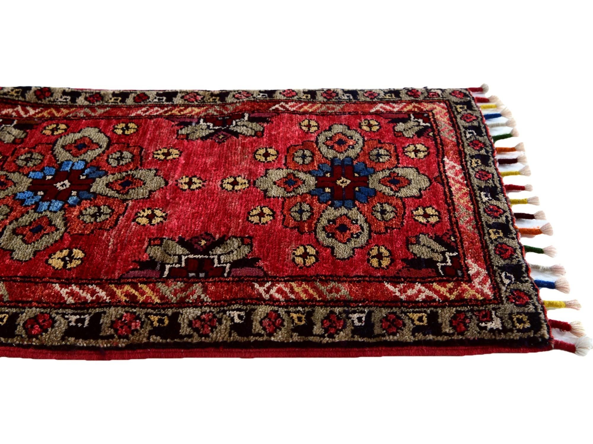 1' 6 x 2' 1 Hand Knotted Modern Ziegler Rug