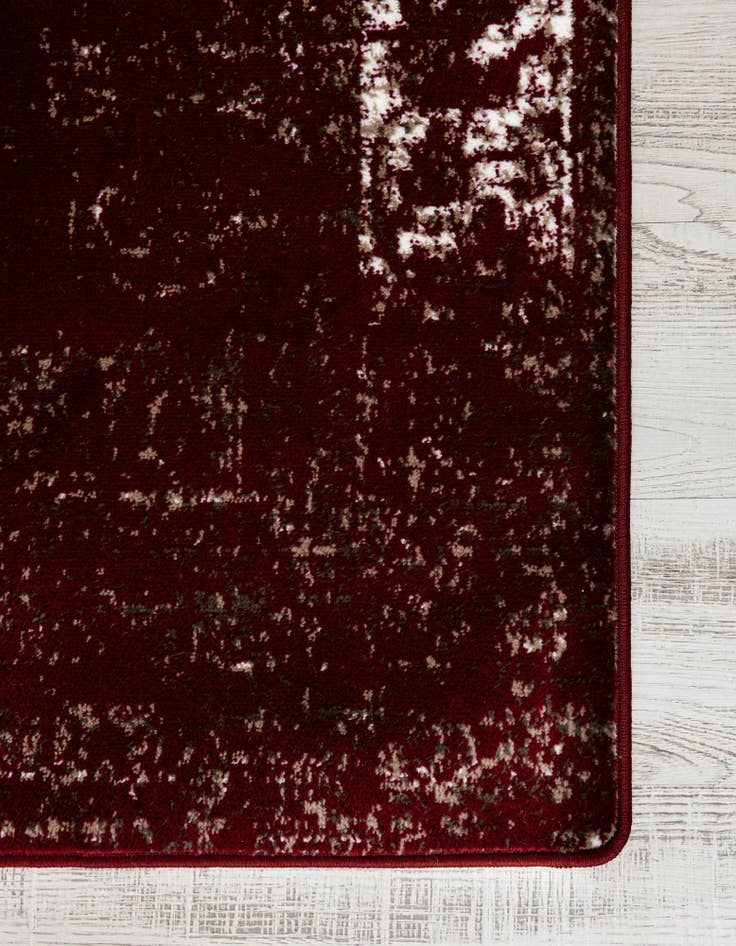Detail image of 7' x 10' Monte Carlo Rug With Pad Bundle