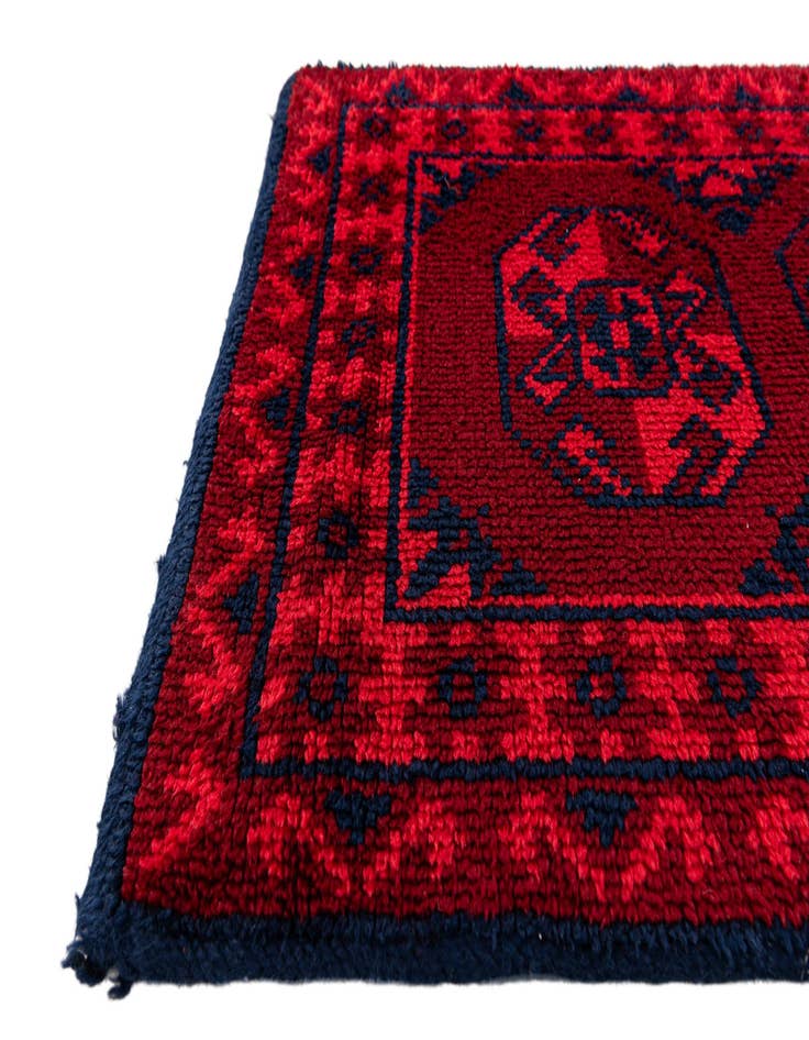 Detail image of 2' 7 x 4' 4 Hand Knotted Moroccan Wool Rug