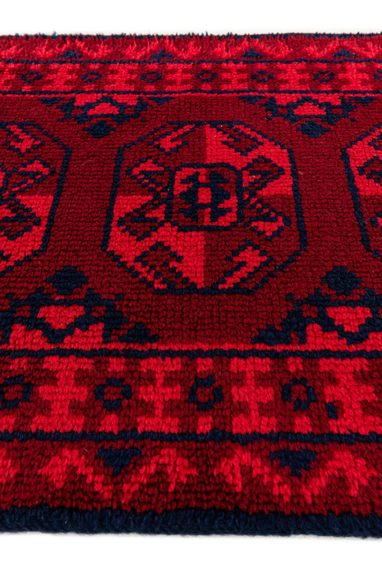 2' 7 x 4' 4 Hand Knotted Moroccan Wool Rug