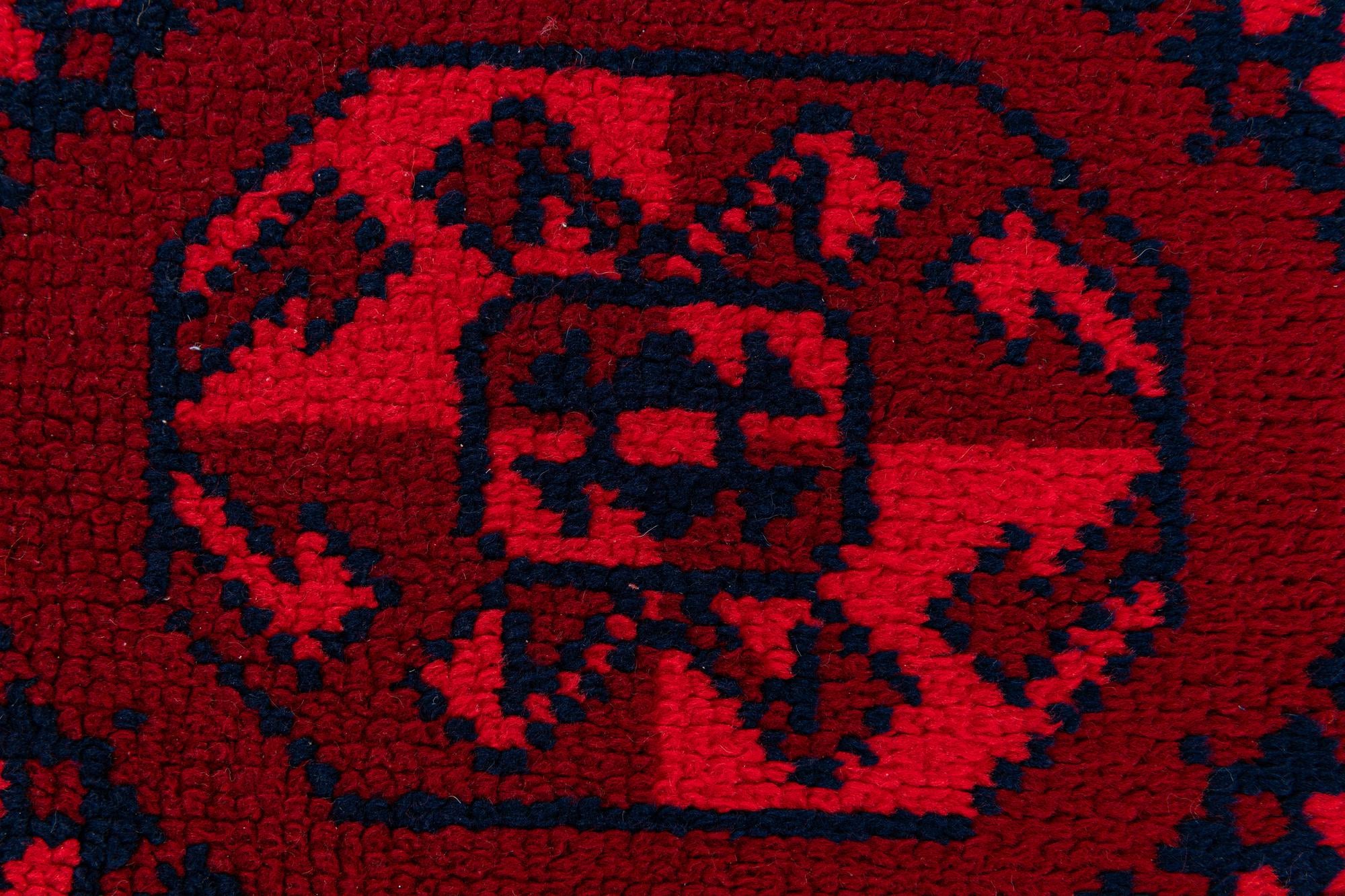2' 7 x 4' 4 Hand Knotted Moroccan Wool Rug