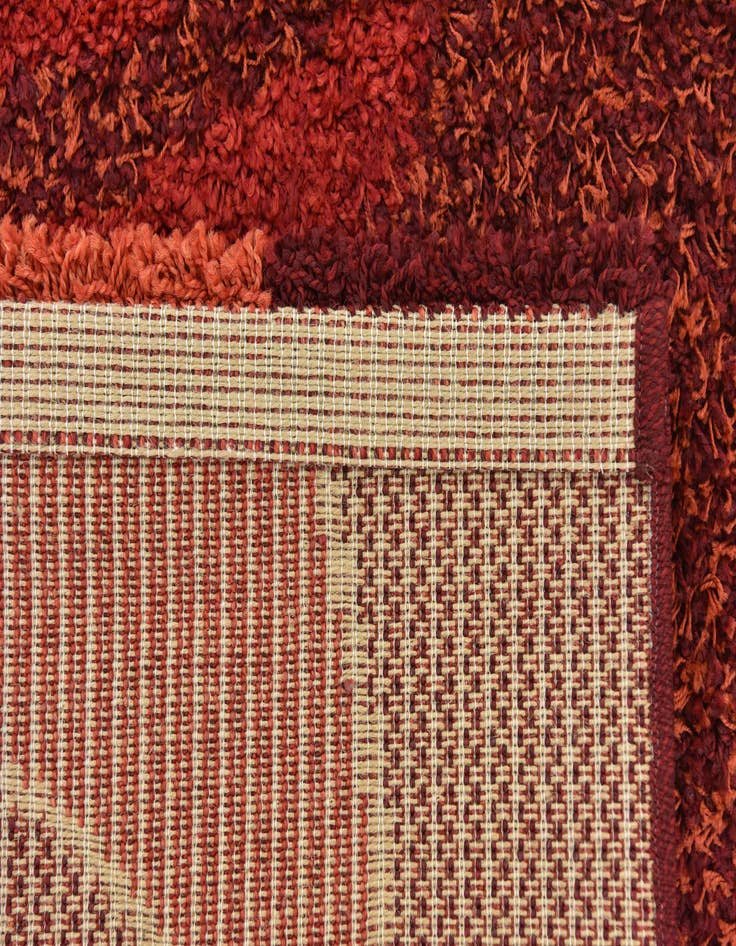 Detail image of 2' 7 x 5' Multi-Tone Shag Rug