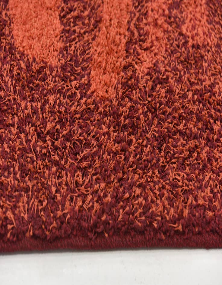 Detail image of 2' 7 x 5' Multi-Tone Shag Rug