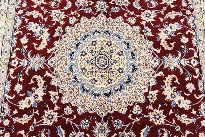 5' 1 x 7' 9 Hand Knotted Nain Persian Rug
