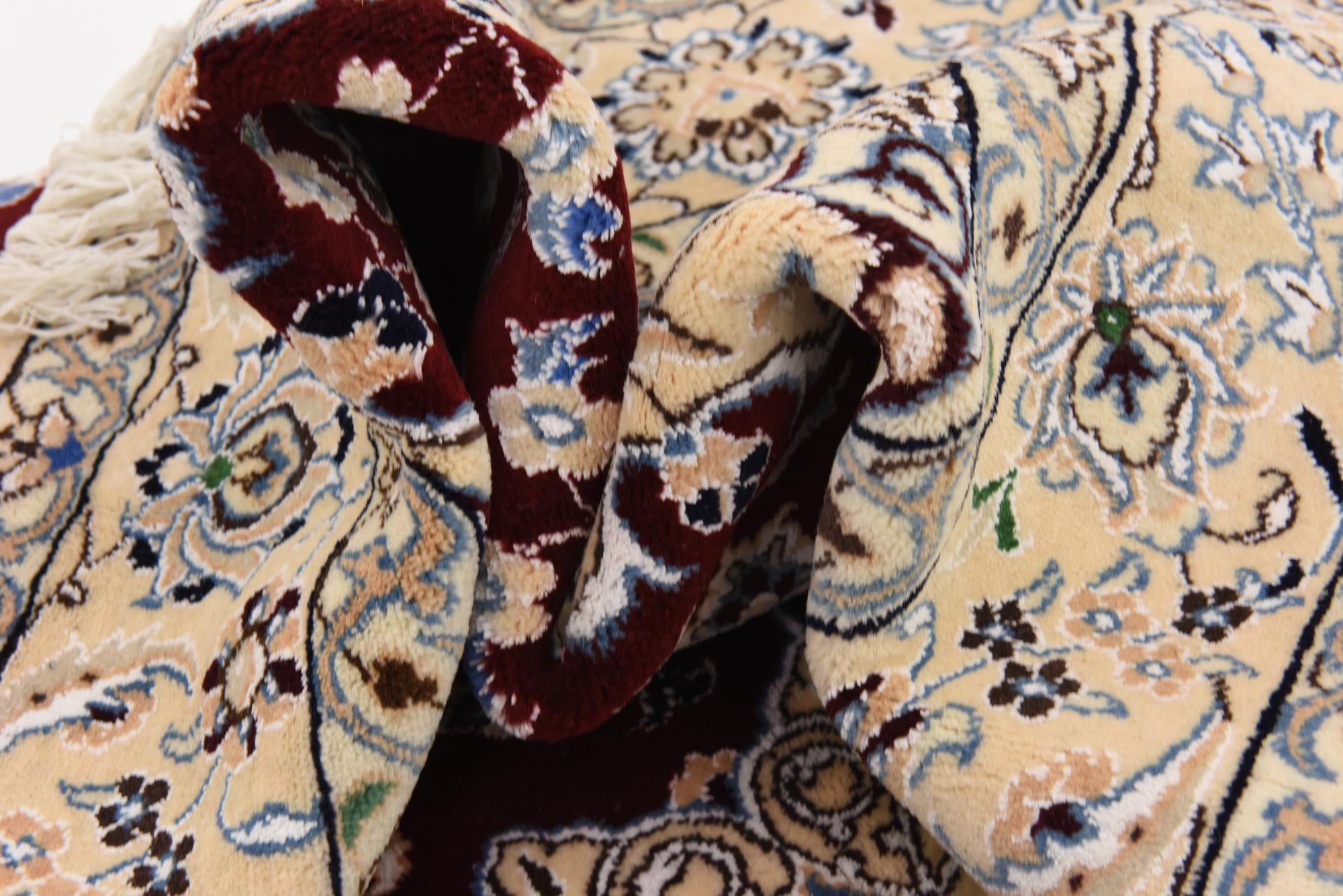 5' 1 x 7' 9 Hand Knotted Nain Persian Rug