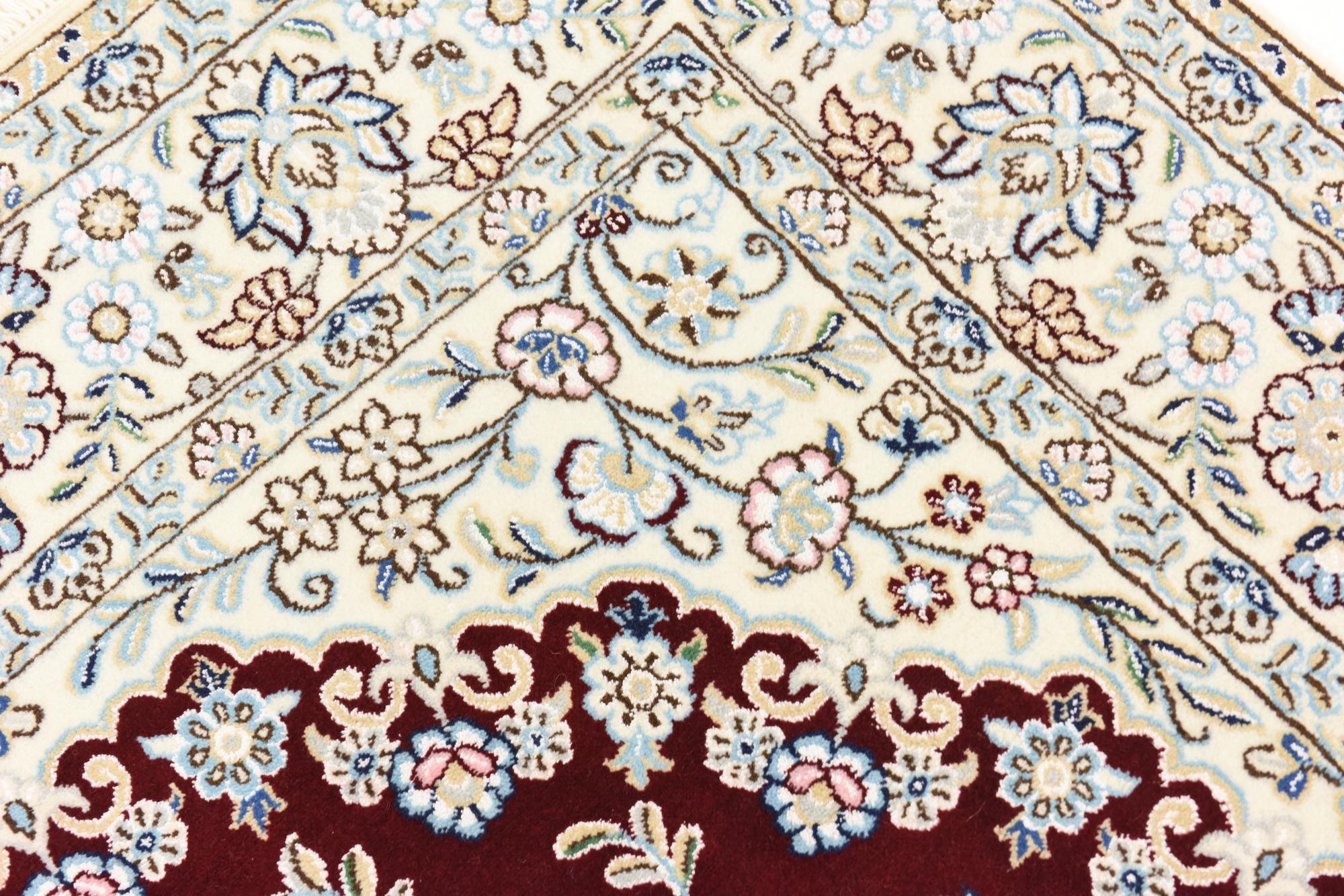 5' 2 x 7' 10 Hand Knotted Nain Persian Rug