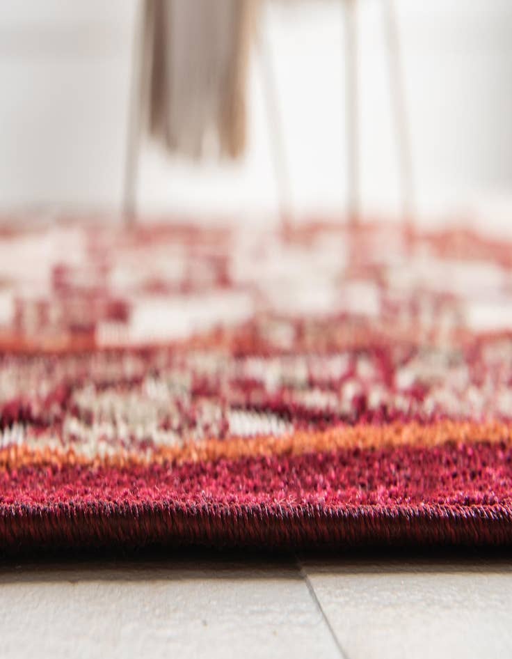 Detail image of 7' x 10'  Washable Botanical Indoor / Outdoor Rug