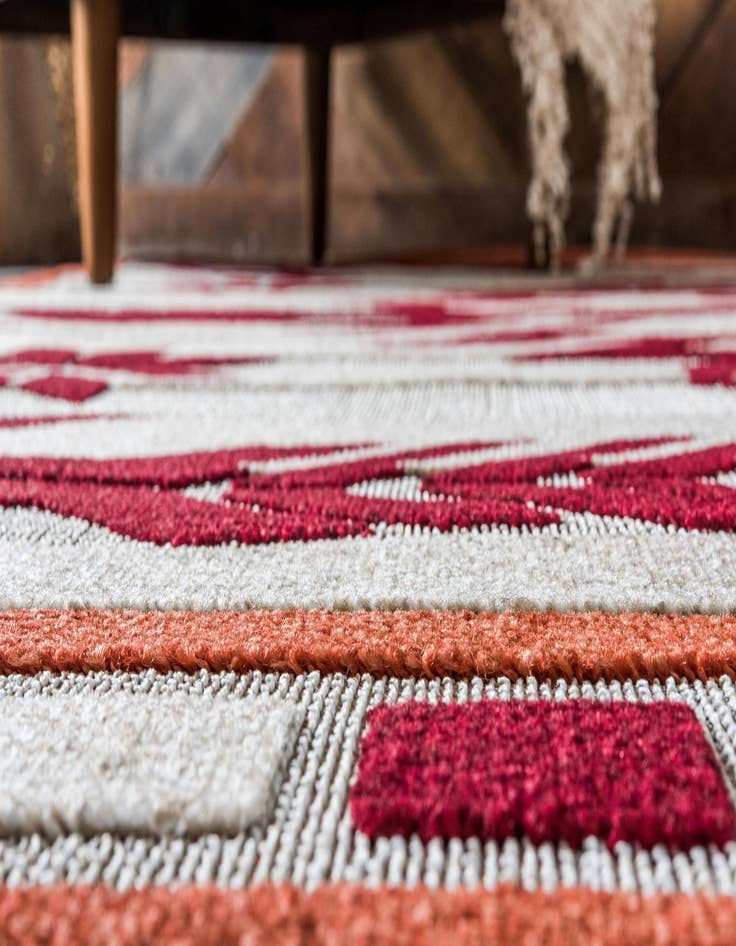 Detail image of 8' x 10'  Washable Modern Indoor / Outdoor Rug