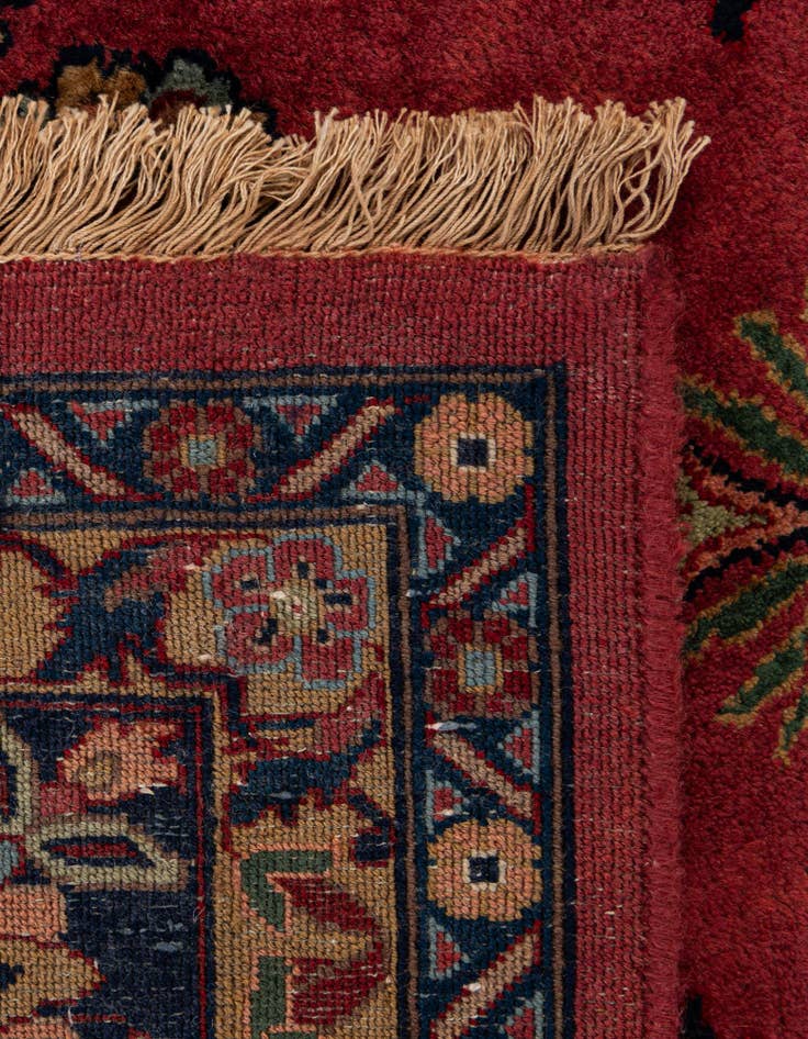 Detail image of 8' 2 x 10' 1  Hand Knotted Sarough Oriental Wool Rug
