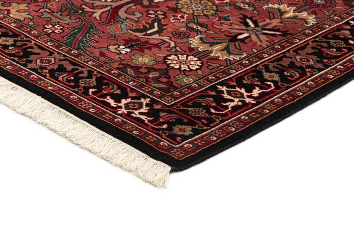 4' 7 x 6' 6 Hand Knotted Shahrbaft Wool Rug
