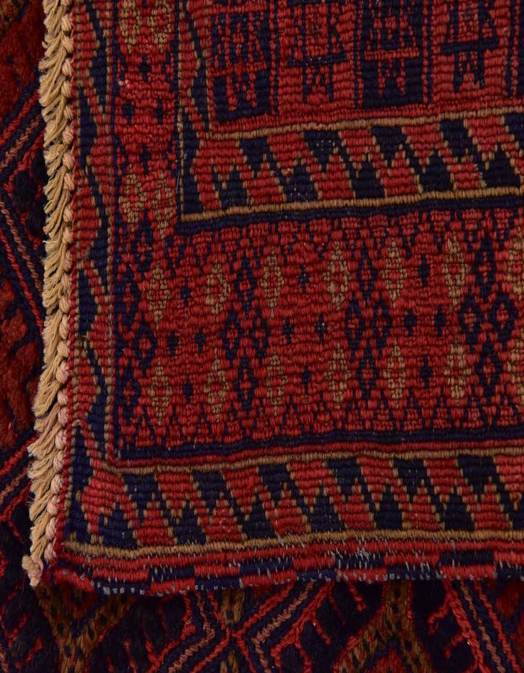 Detail image of 6' 6 x 8' 9 Hand Knotted Sumak Rug