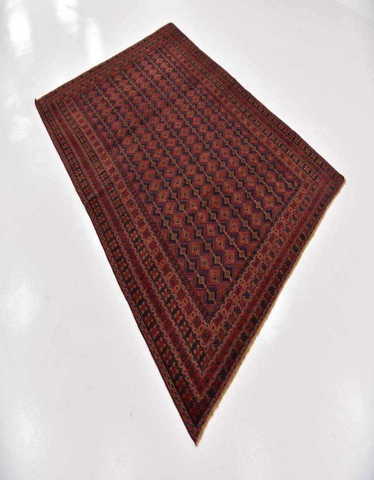 Detail image of 6' 6 x 8' 9 Hand Knotted Sumak Rug