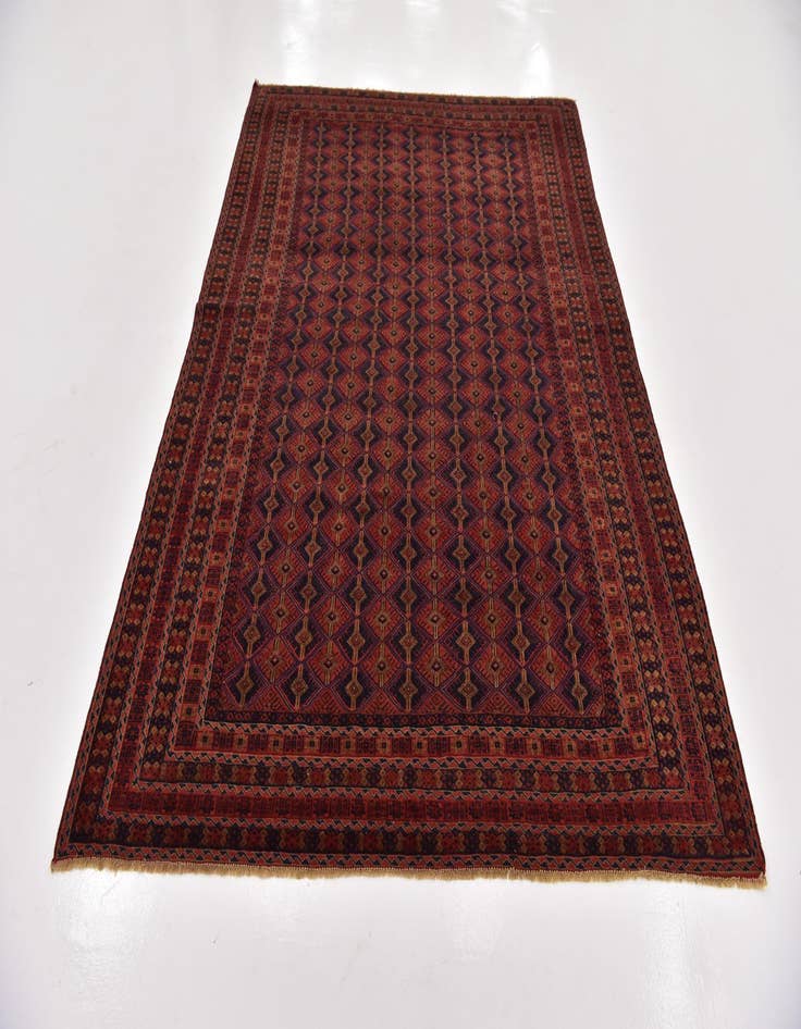 Detail image of 6' 6 x 8' 9 Hand Knotted Sumak Rug