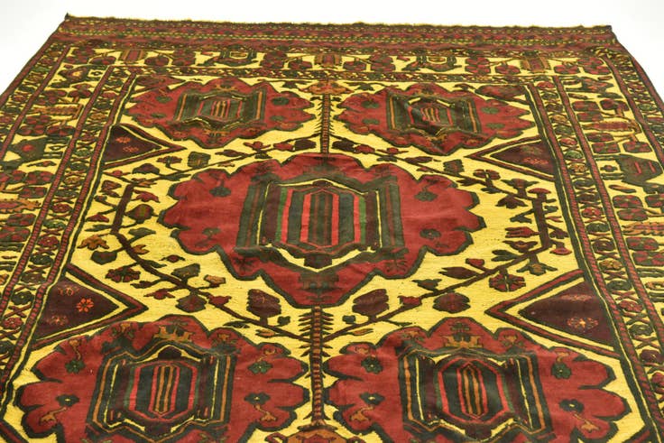 Detail image of 6' 10 x 9' 2 Hand Knotted Sumak Wool Rug