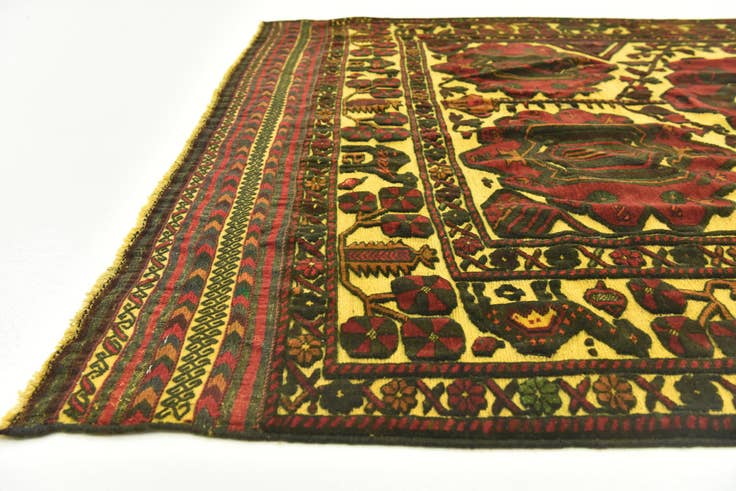 Detail image of 6' 10 x 9' 2 Hand Knotted Sumak Wool Rug