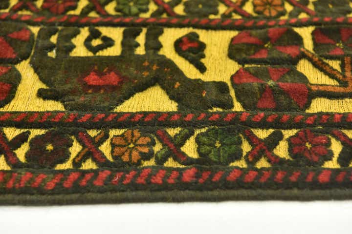6' 10 x 9' 2 Hand Knotted Sumak Wool Rug