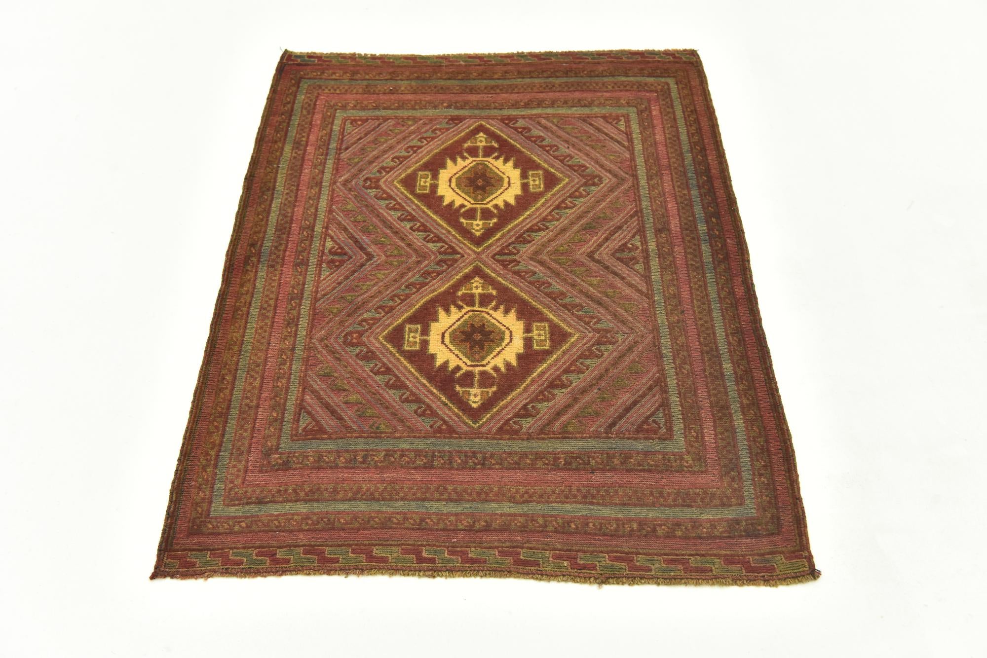 2' 9 x 3' 10 Hand Knotted Sumak Wool Rug