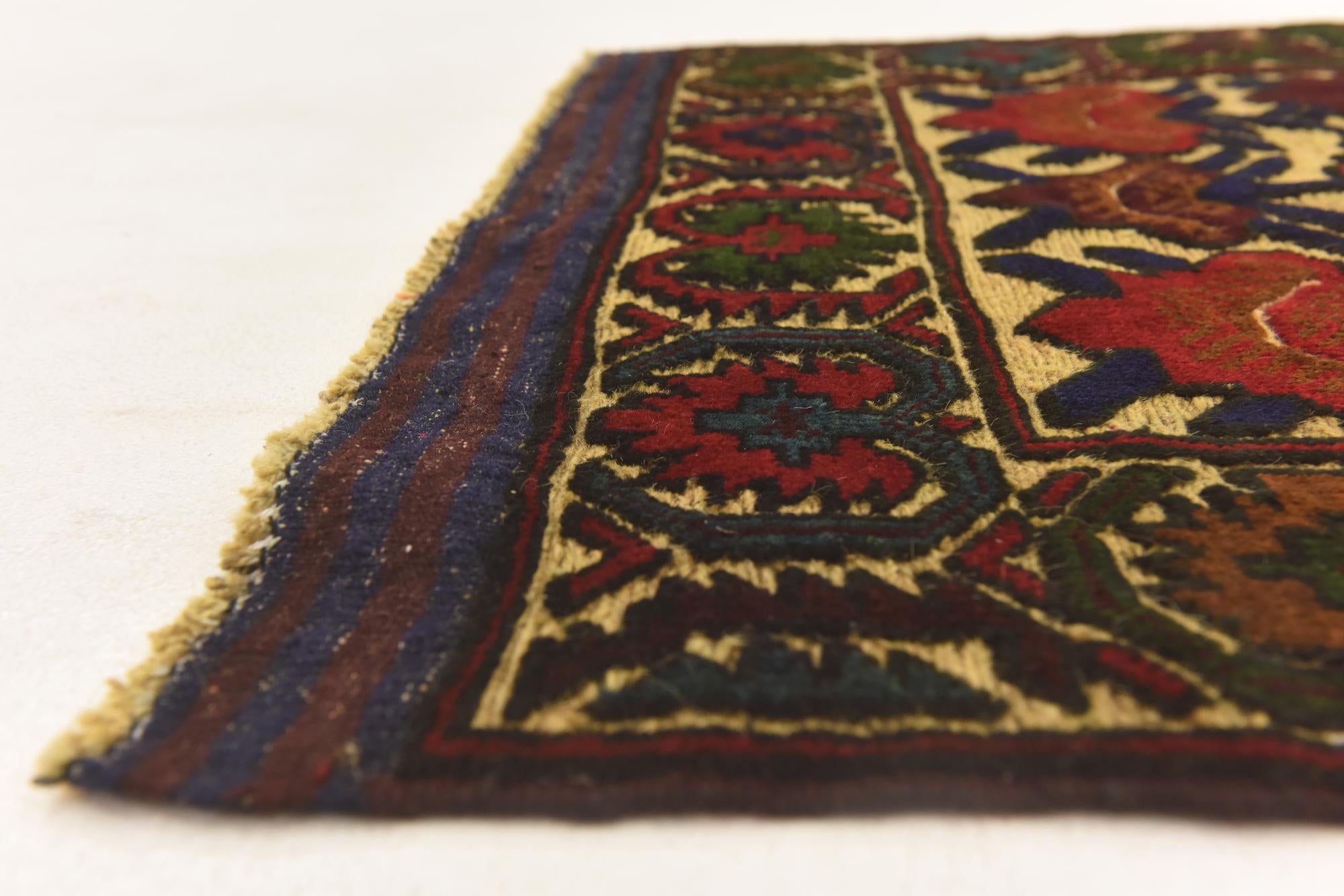 2' 9 x 4' 6 Hand Knotted Sumak Wool Rug
