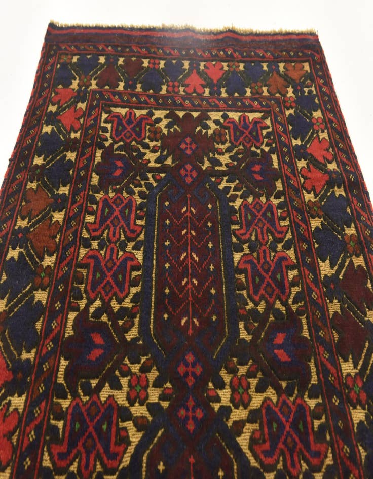 Detail image of 2' 10 x 4' 8  Hand Knotted Sumak Wool Rug