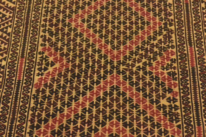 3' 9 x 6' 3 Hand Knotted Sumak Wool Rug