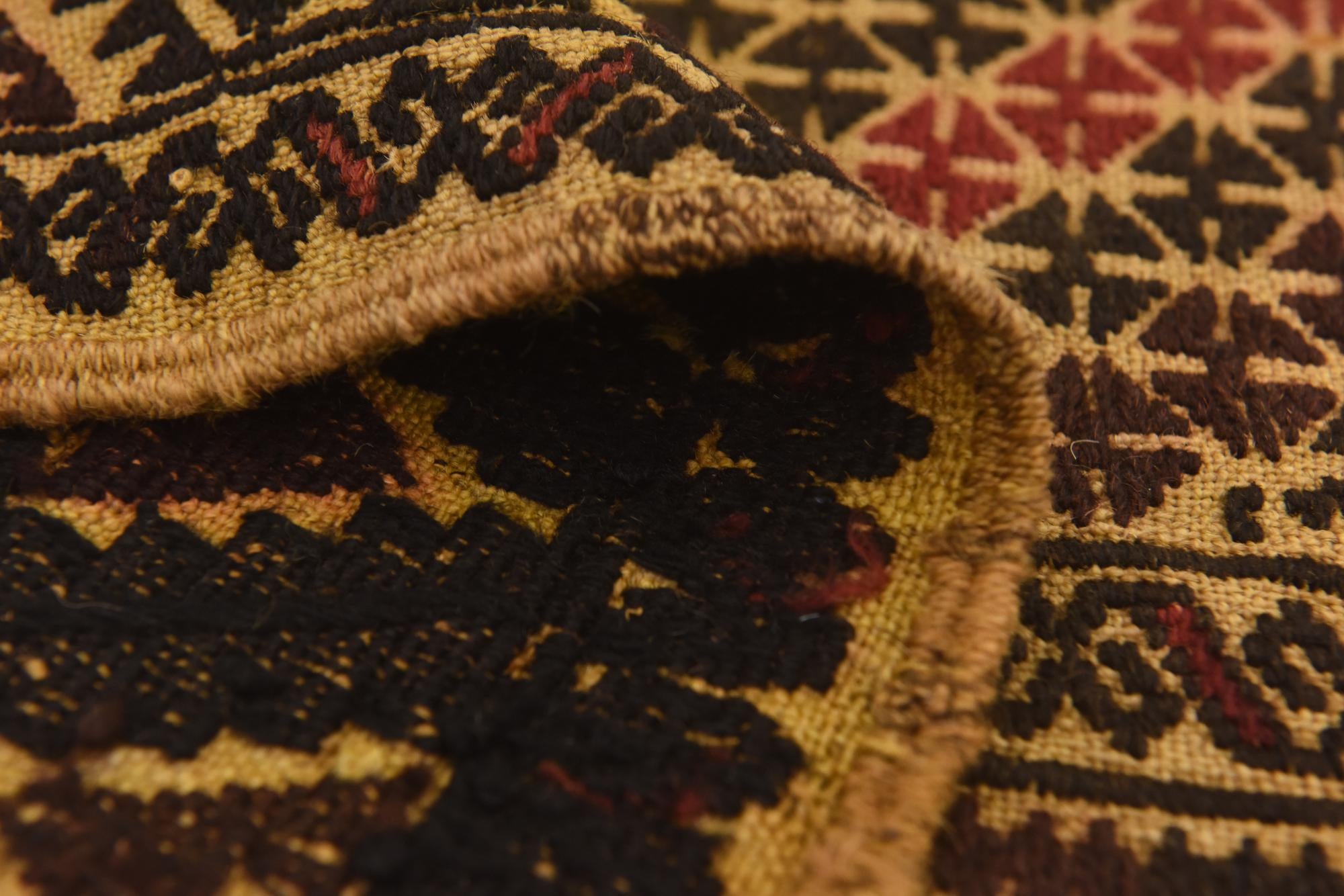 3' 9 x 6' 3 Hand Knotted Sumak Wool Rug