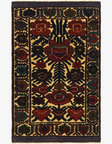 2' 9 x 4' 6 Hand Knotted Sumak Wool Rug