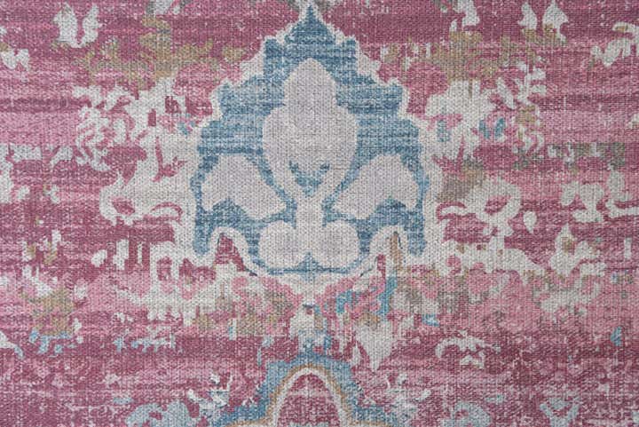 5' x 7' 5 Washable Timeless Rug
