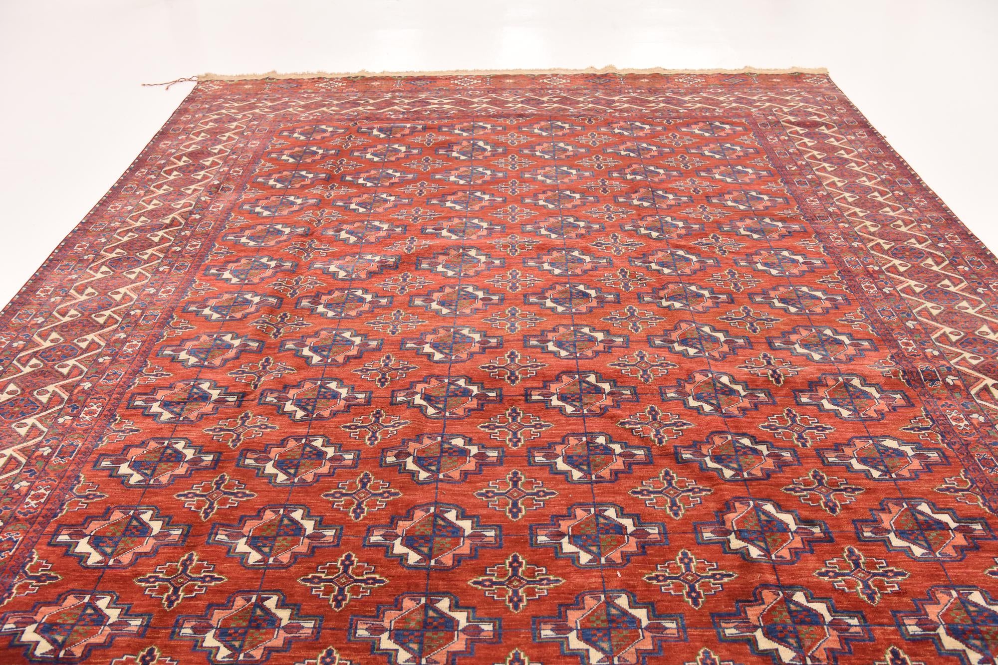 9' 10 x 13' 2 Hand Knotted Torkaman Wool Rug