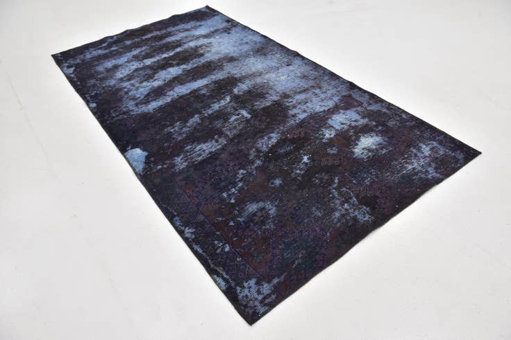 Detail image of 4' 8 x 8' 8 Hand Knotted Ultra Vintage Persian Wool Rug