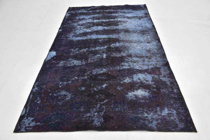 Detail image of 4' 8 x 8' 8 Hand Knotted Ultra Vintage Persian Wool Rug