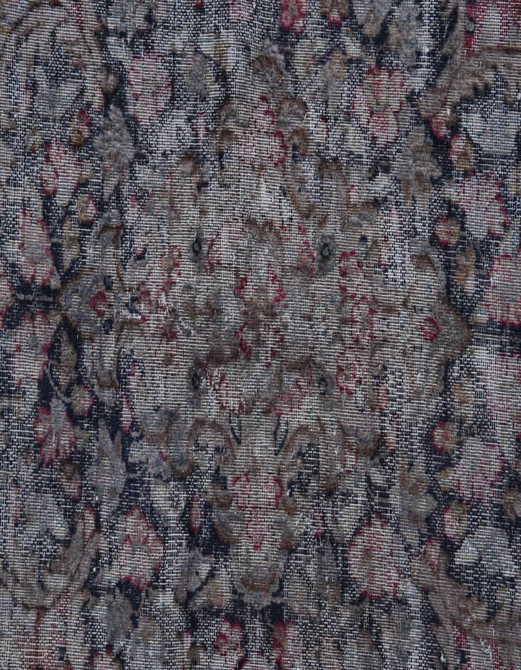 Detail image of 9' 6 x 13' 5  Hand Knotted Ultra Vintage Persian Wool Rug