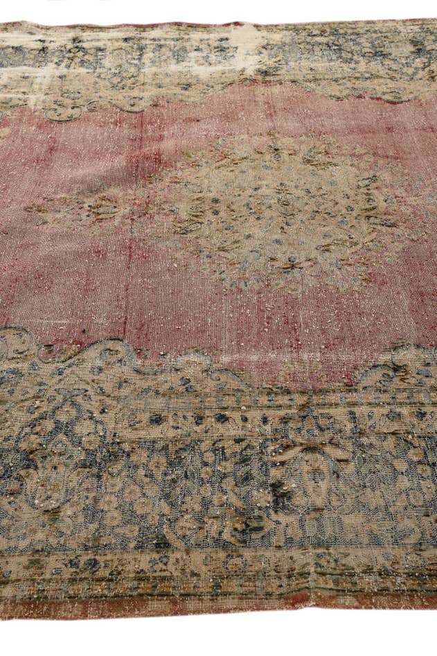 Detail image of 7' 6 x 10' 1 Hand Knotted Ultra Vintage Persian Wool Rug