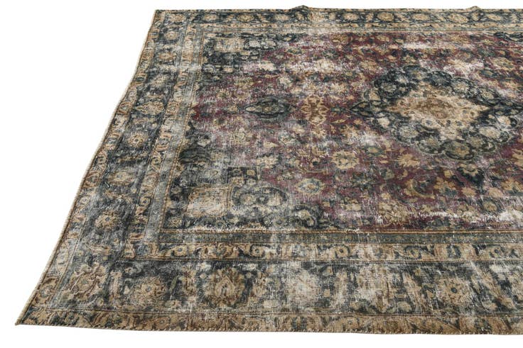 Detail image of 8' x 10' 6 Hand Knotted Ultra Vintage Persian Wool Rug