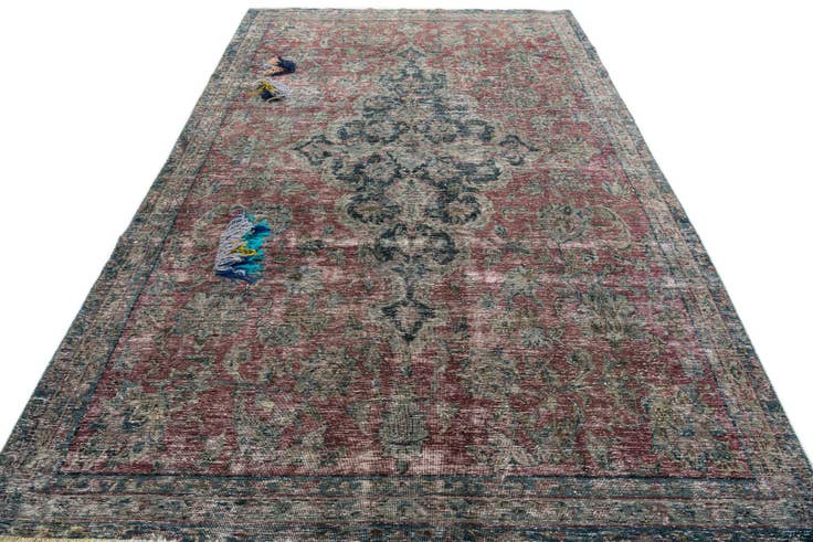 Detail image of 6' 4 x 9' 10 Hand Knotted Ultra Vintage Persian Wool Rug