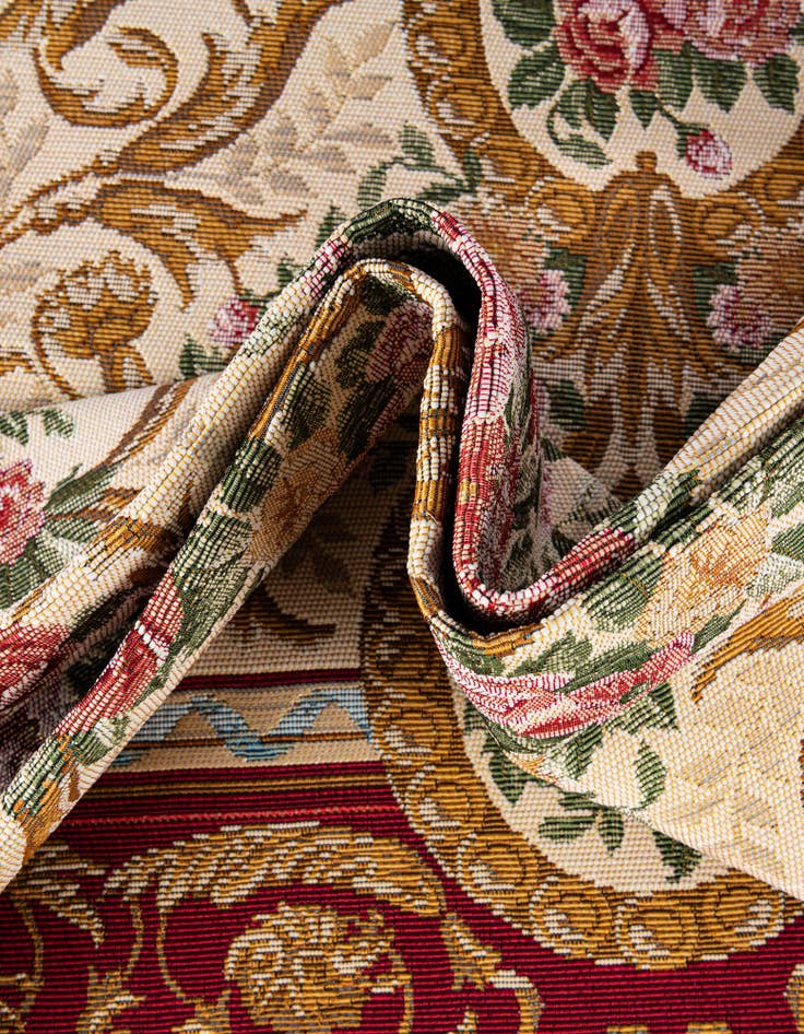 Detail image of 4' x 6'  Washable Traditional Indoor / Outdoor Rug