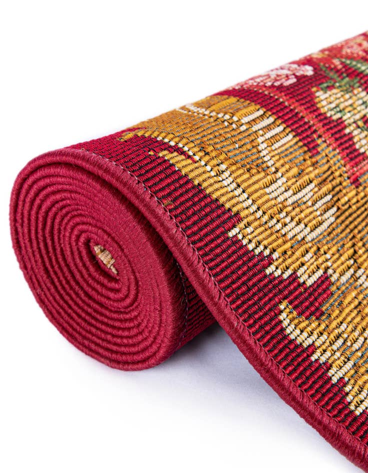 Detail image of 4' x 6'  Washable Traditional Indoor / Outdoor Rug