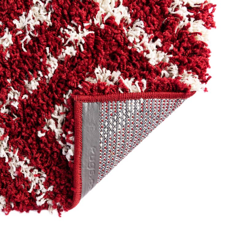 Detail image of 10' x 13' Lattice Shag Rug