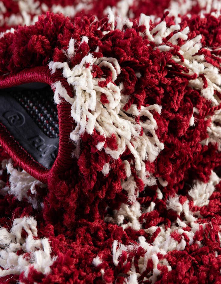 Detail image of 6' x 6' Lattice Shag Round Rug