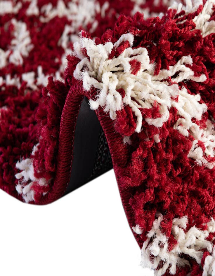 Detail image of 6' x 6' Lattice Shag Round Rug