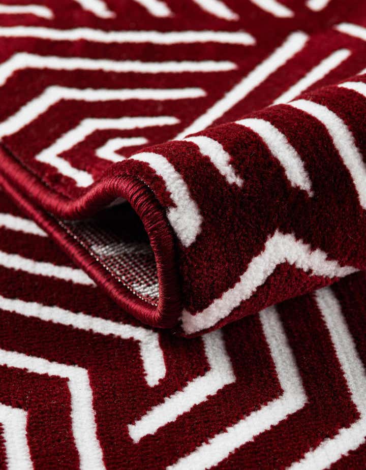 2' x 6' Aakaar Runner Rug