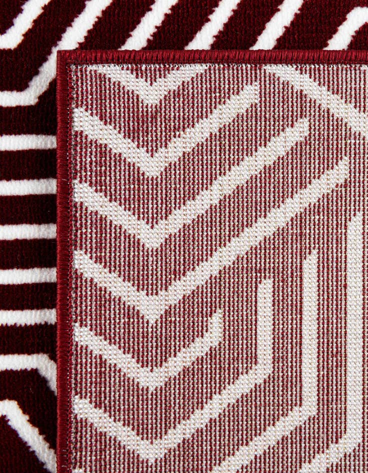 Detail image of 2' x 6' Aakaar Runner Rug