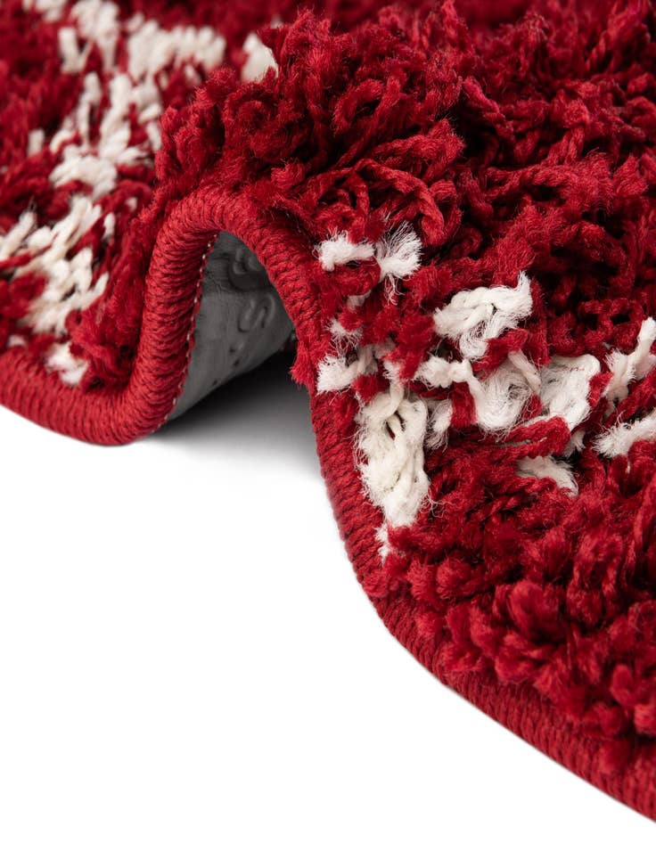 Detail image of 3' 3 x 16' 5 Lattice Shag Runner Rug