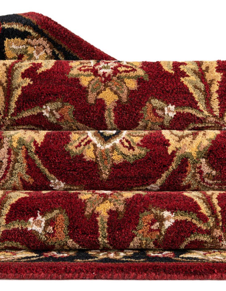 Detail image of 2' 7 x 9' 10 Agra PastInv Wool Runner Rug