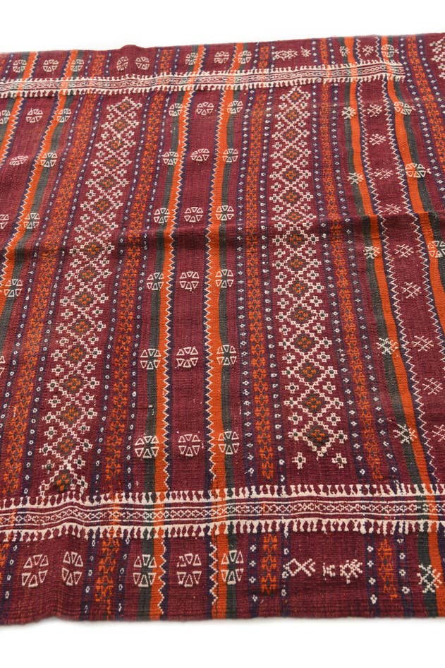 Detail image of 4' 10 x 11' Hand Woven Kilim Fars Wool Runner Rug