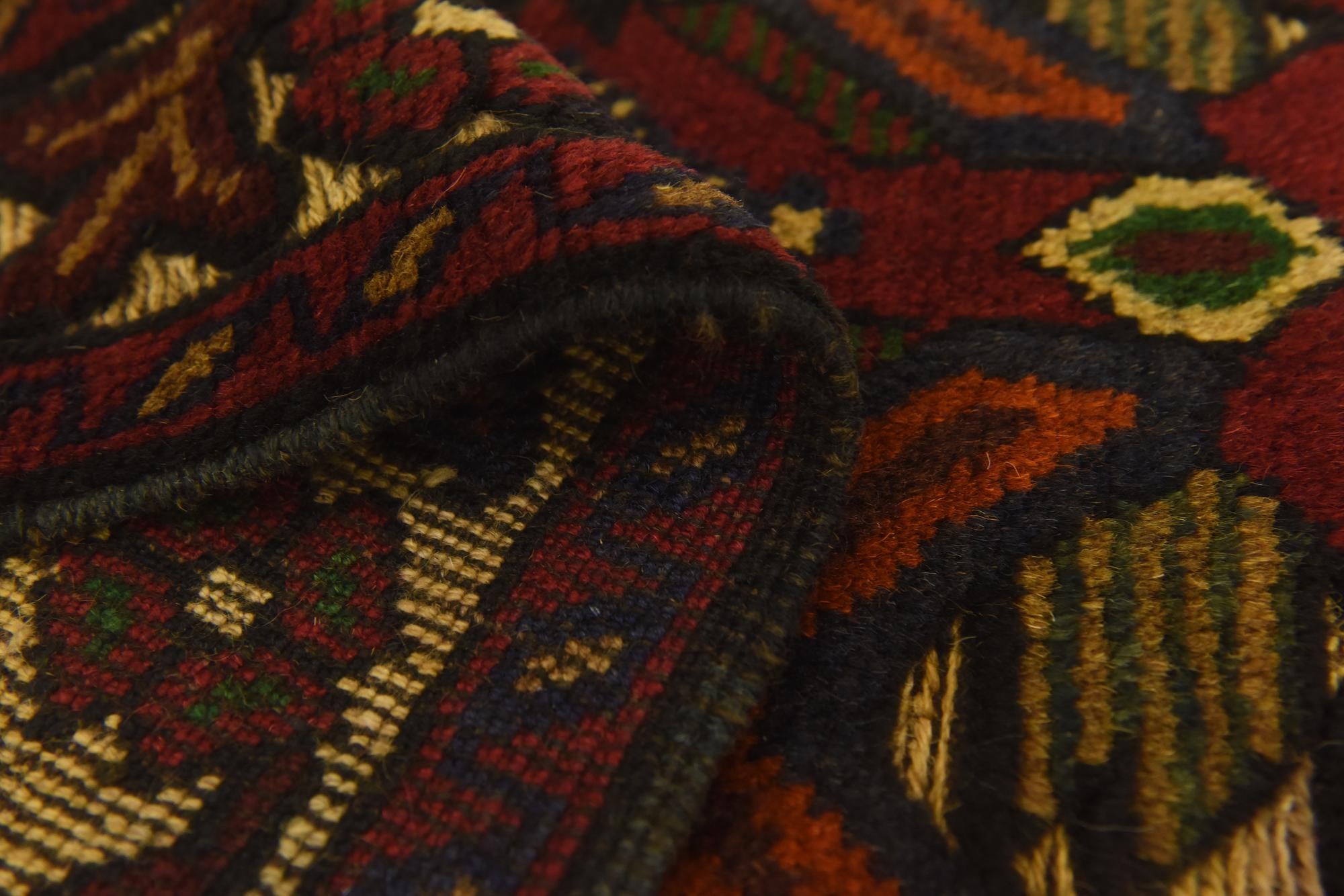 2' 6 x 4' 7 Hand Knotted Sumak Wool Runner Rug