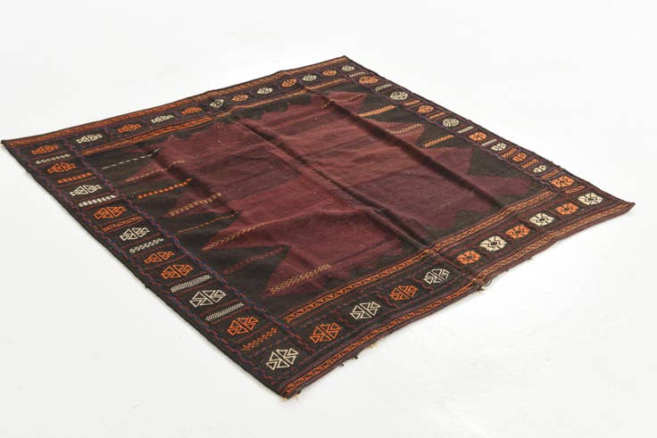 Detail image of 4' 2 x 4' 6 Hand Knotted Kilim Fars Persian Wool Square Rug